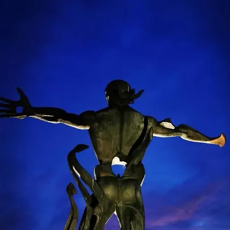 El Castillo De Locos ホテル