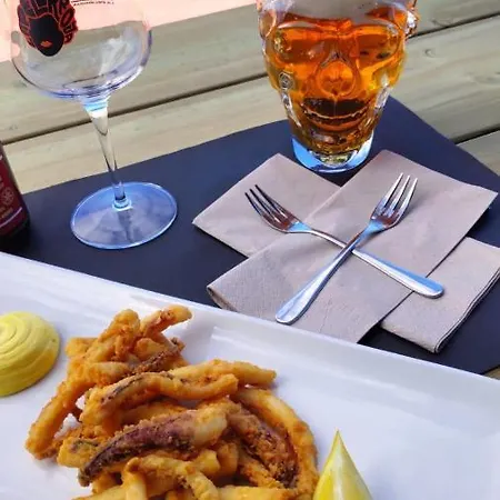 Hotel El Castillo De Locos *