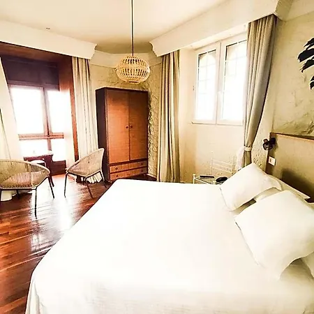 El Castillo De Locos Hotel *