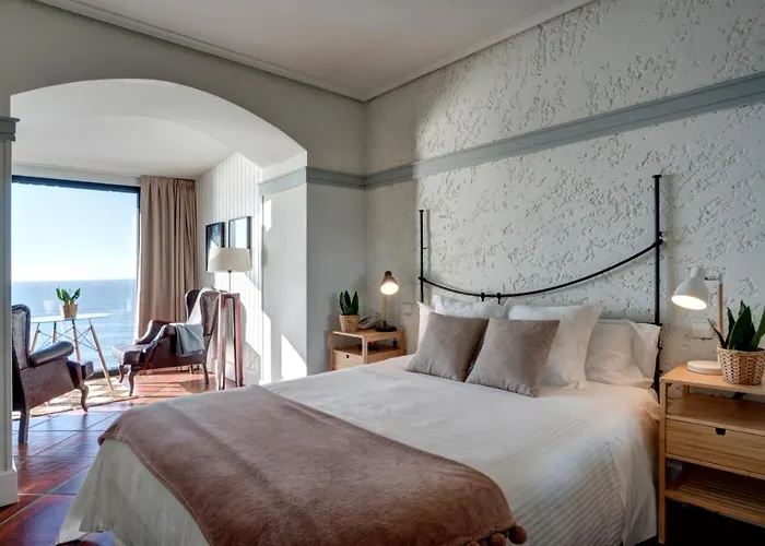 Hotel El Castillo De Locos Suances