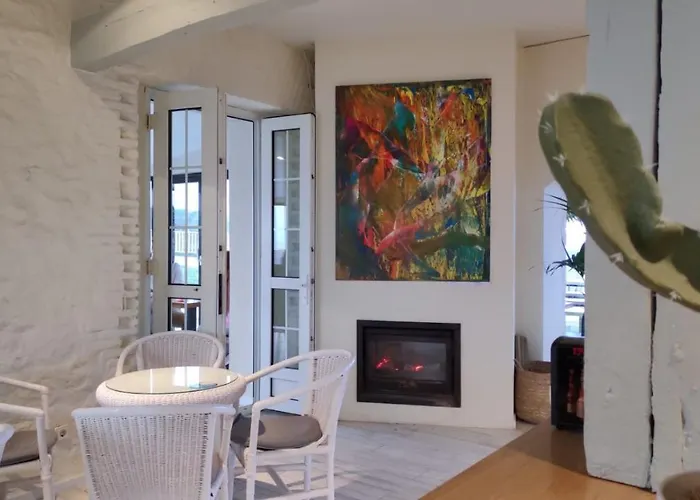 Hotel El Castillo De Locos